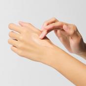 Cemenrete Calcium Dark Spot Eye Cream Crema contur ochi cu efect de iluminare pentru cearcane 15 gr