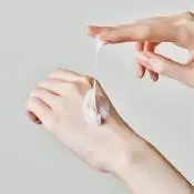 TOCOBO Coconut Clay Spuma de curatare intensa - Curatare profunda si hidratare pentru pori dilatati si ten sensibil