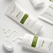 NINE LESS Essentials Crema de fata SPF 50+ PA++++ - Protectie UV si Hidratare Calmanta, 50 gr