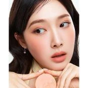 Fluffy Velvet Cushion Blush O01 Coral Orange Fard de obraz Rezistenta si Estompare fara urme - 4 gr