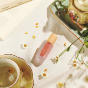 LAKA Fruity Glam Tint - nuantator pentru buze formulat cu sucuri de fructe si vitamine, care contribuie la hidratarea buzelor si la metinerea confortului - 4.5 gr - 125 Mango