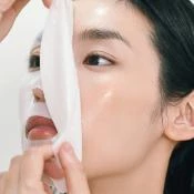 Gummy Sheet Mask Collagen Milk sticker Masca de fata hidratanta si iluminatoare 27 ml