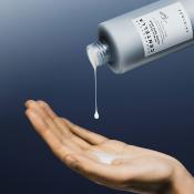 SKIN1004 Madagascar Centella Hyalu-Teca Glass Skin Milk, 210 ml - Esenta formulata cu hialuronat de sodiu si Centella Asiatica, care contribuie la hidratarea pielii si la metinerea confortului cutanat