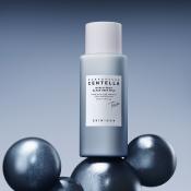 SKIN1004 Madagascar Centella Hyalu-Teca Glass Skin Milk, 210 ml - Esenta formulata cu hialuronat de sodiu si Centella Asiatica, care contribuie la hidratarea pielii si la metinerea confortului cutanat