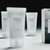 SKIN1004 Madagascar Centella Crema pentru fata Iluminatoare - Ilumineaza tenul, Reduce petele si Hiperpigmentarea, 75 ml