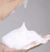 Madecassoside Cleanser Moisture Calming Spuma de curatare 120 ml