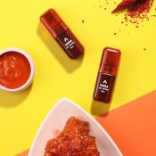 BLACK ROUGE Mara Hot Water Tint - nuantator pentru buze lichid cu fixare rapida, rezistent la transfer, pentru culoare uniforma si efect de plumping si racorire - 4.5 gr - LV04 Hell Mara