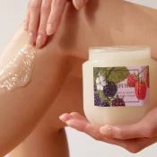 Perfumed Botanical Berry Exfoliant de corp parfumat 500 gr