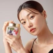 Perfumed Botanical Berry Exfoliant de corp parfumat 500 gr