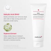 MEDICUBE Red Foam Cleanser - spuma de curatare formulata cu acid salicilic si extract de Sophora Angustifolia, care contribuie la curatarea porilor si la metinerea echilibrului pielii - 120 ml