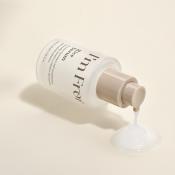 I'M FROM Rice Serum - ser de fata formulat cu extract de ferment de germeni de orez si niacinamida, care contribuie la mentinerea pielii luminoase si la metinerea tenului curat - 30 ml