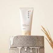 MIZON Rice Water Glow Mask Cleanser, 150 ml - Masca de fata formulata cu apa din seminte de orez Haiami si pudra de orez, care contribuie la indepartarea impuritatilor si sebumului si la hidratarea pielii