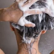 CURLY SHYLL Root Remedy Sampon pentru scalp gras 330 ml - Control sebum si matreata, curatare profunda si revigoranta, 330 ml