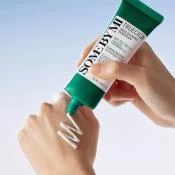 SOME BY MI Truecica Aqua Calming Suncream crema de fata - hidratare si calmare, 50 ml