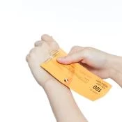 VT COSMETICS Vita-Light Reedle Shot 100 2 step Hydrogel mask Masca de fata - luminozitate si hidratare, 33 gr + 1.5 gr