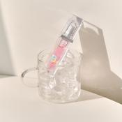 BANILA CO Volume Lip Plumper, Maxi - Luciu de buze formulat cu Vanillyl Butyl Ether si extract din radacina de Anemarrhena Asphodeloides, care contribuie la efectul de volum si la metinerea confortului buzelor