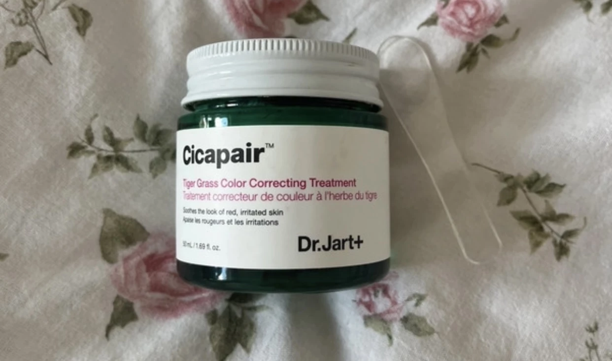 DR.JART+ Cicapair Tiger Grass Color Correcting Treatment Crema de fata corectoare SPF 22 50 ml