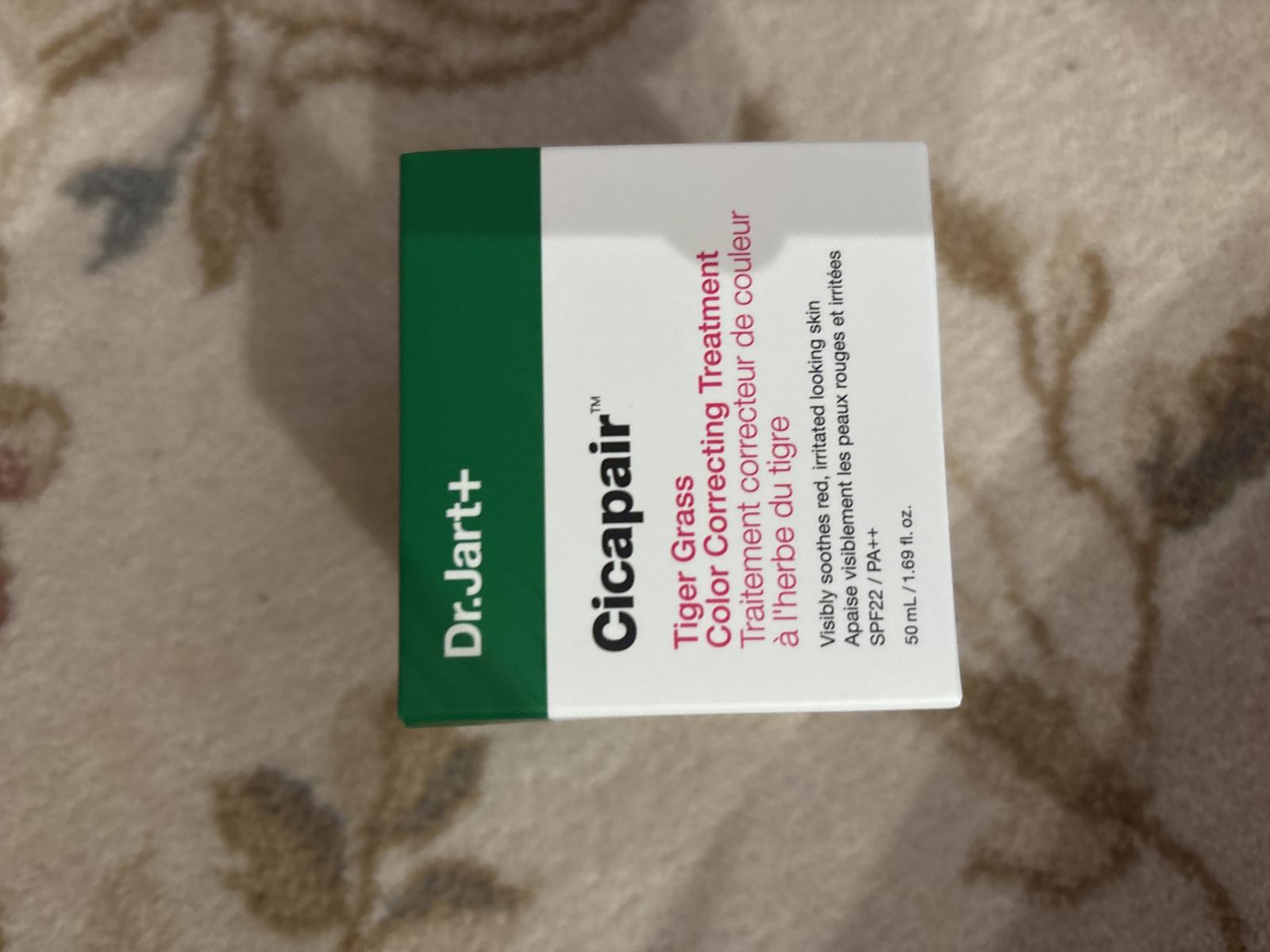 DR.JART+ Cicapair Tiger Grass Color Correcting Treatment Crema de fata corectoare SPF 22 50 ml