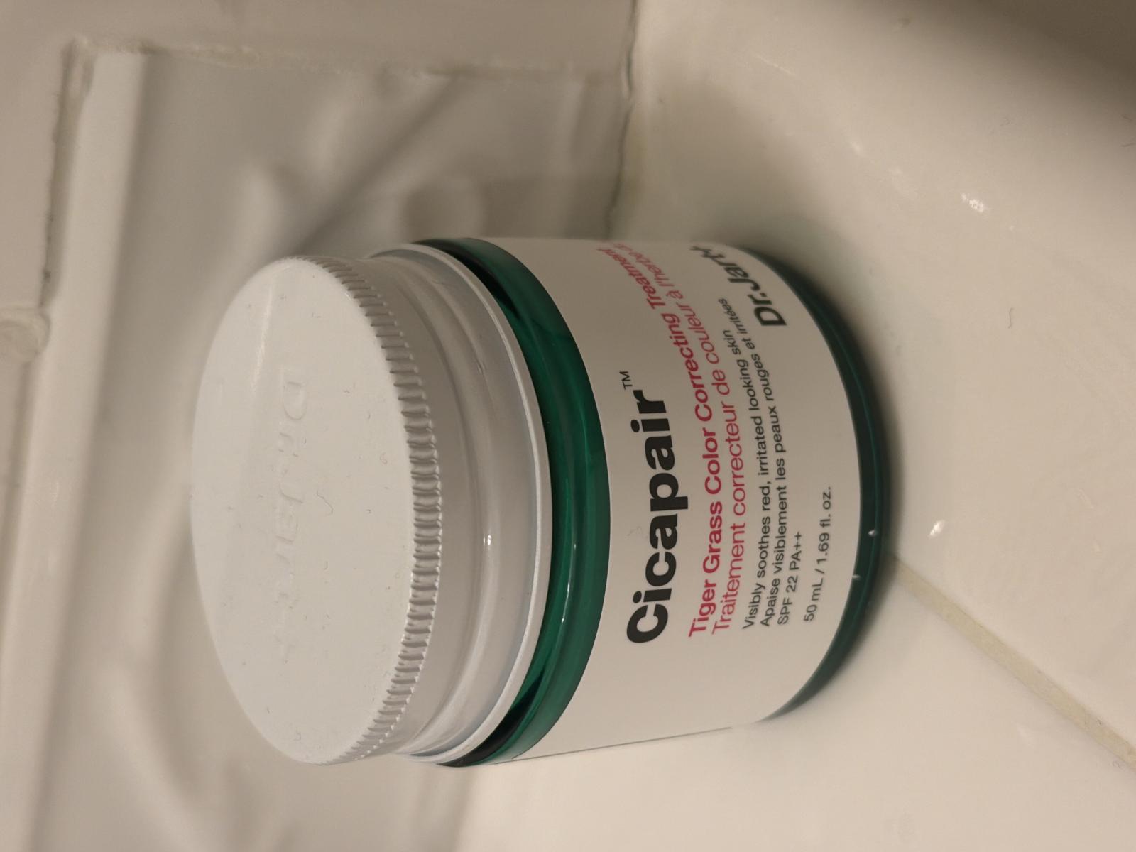 DR.JART+ Cicapair Tiger Grass Color Correcting Treatment Crema de fata corectoare SPF 22 50 ml