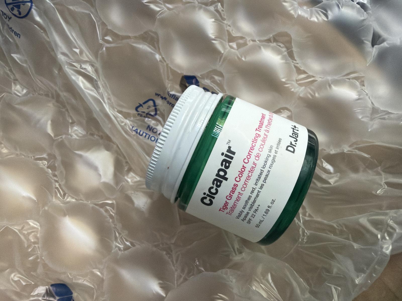 DR.JART+ Cicapair Tiger Grass Color Correcting Treatment Crema de fata corectoare SPF 22 50 ml