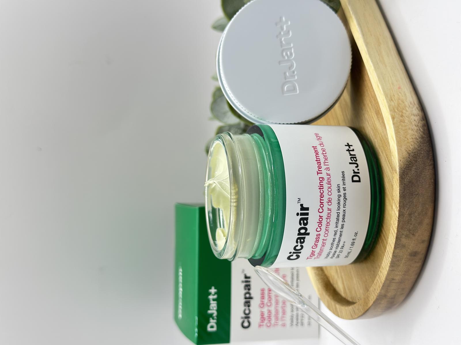 DR.JART+ Cicapair Tiger Grass Color Correcting Treatment Crema de fata corectoare SPF 22 50 ml