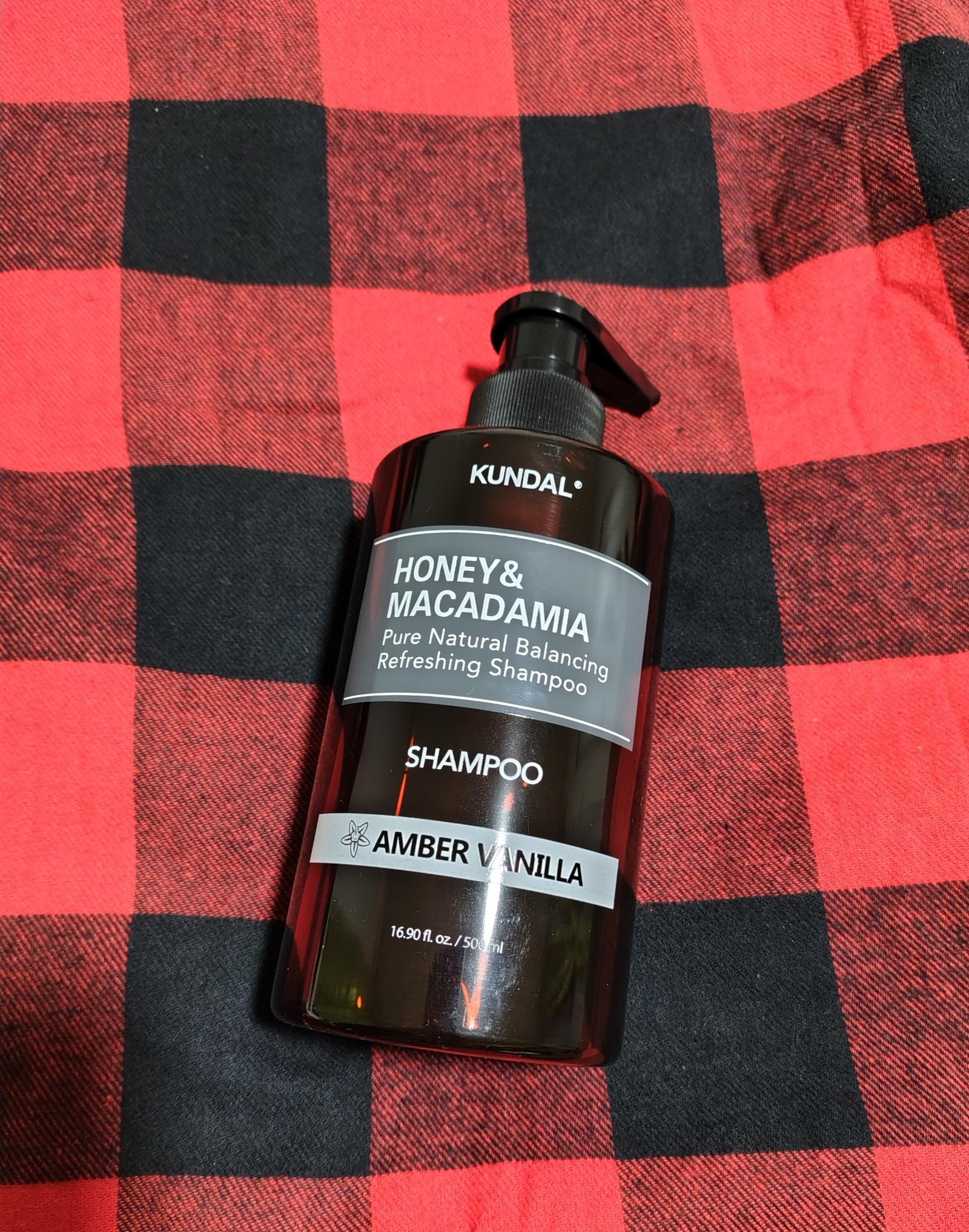 KUNDAL Honey & Macadamia Nature Shampoo Sampon Amber Vanillia 500 ml