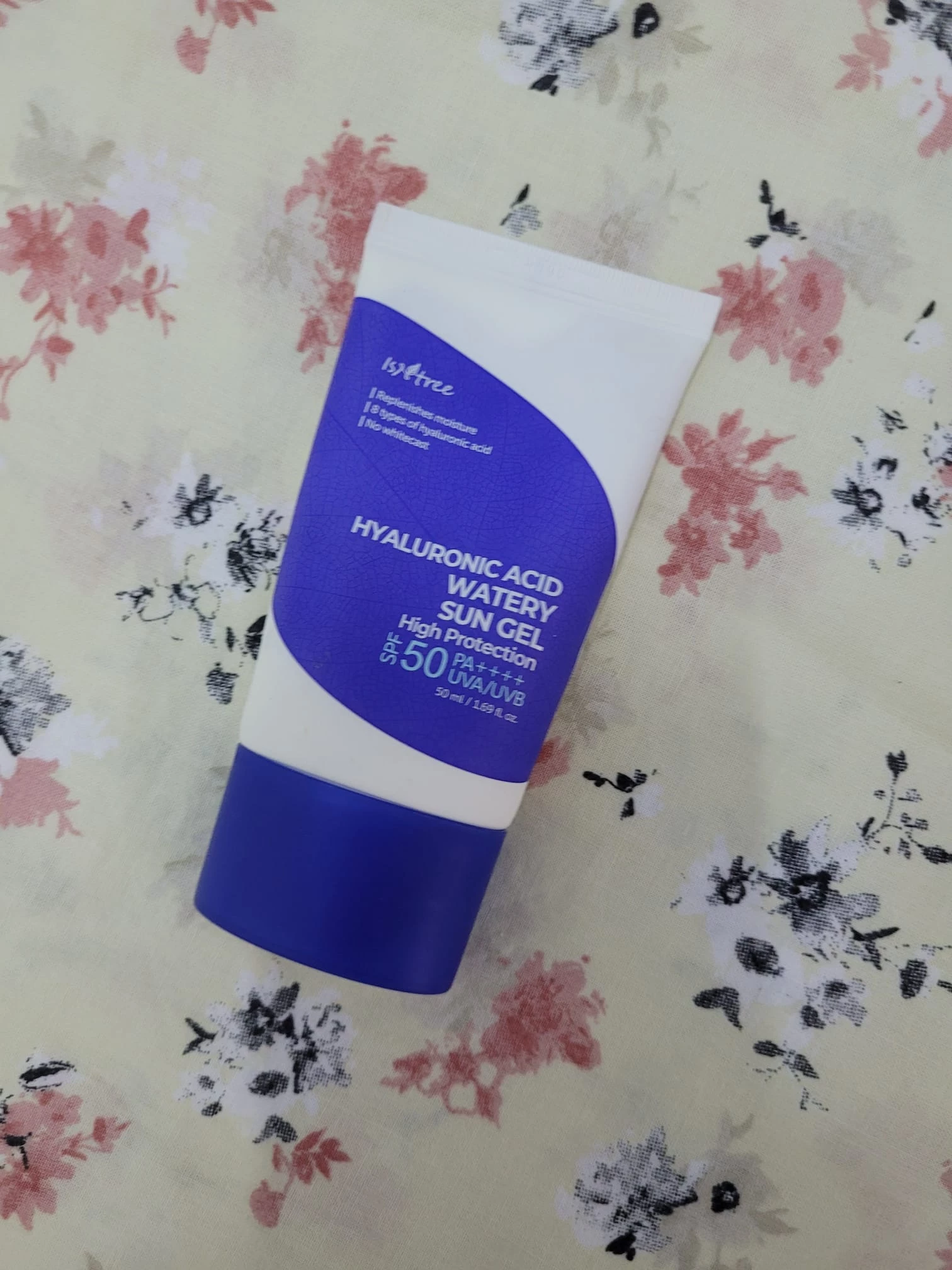 ISNTREE Hyaluronic Acid Crema de fata Watery Sun Gel cu factor de protectie SPF 50 50 ml