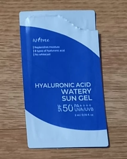 ISNTREE Hyaluronic Acid Crema de fata Watery Sun Gel cu factor de protectie SPF 50 50 ml