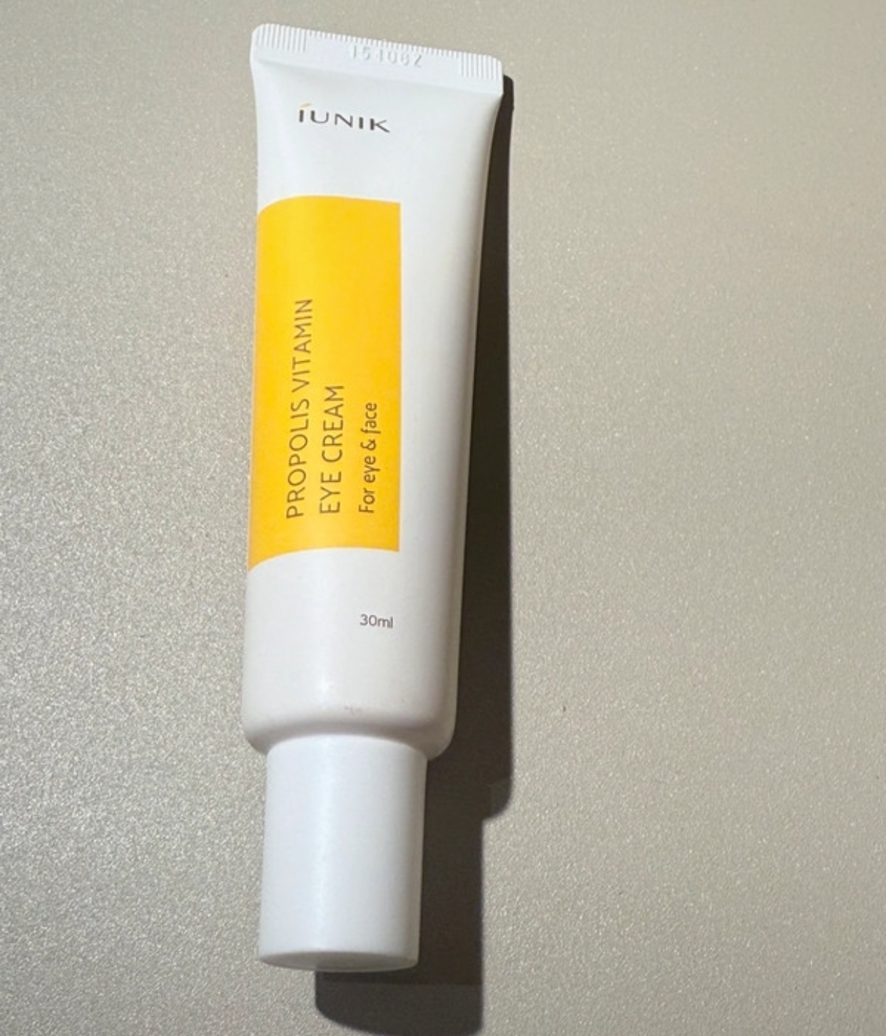 IUNIK Propolis Vitamin Crema contur ochi cu propolis si vitamine 30 ml